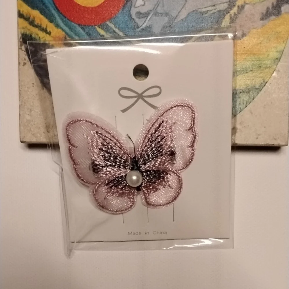 Elegant Pink Butterfly Hair Clip